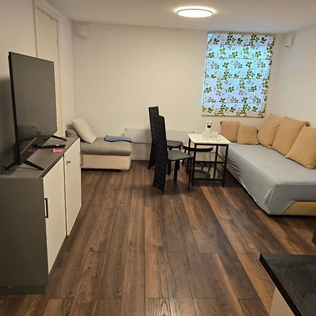 Beautiful 2 Rooms Apartment In Klofta,Near Oslo Airport& Oslo المظهر الخارجي الصورة